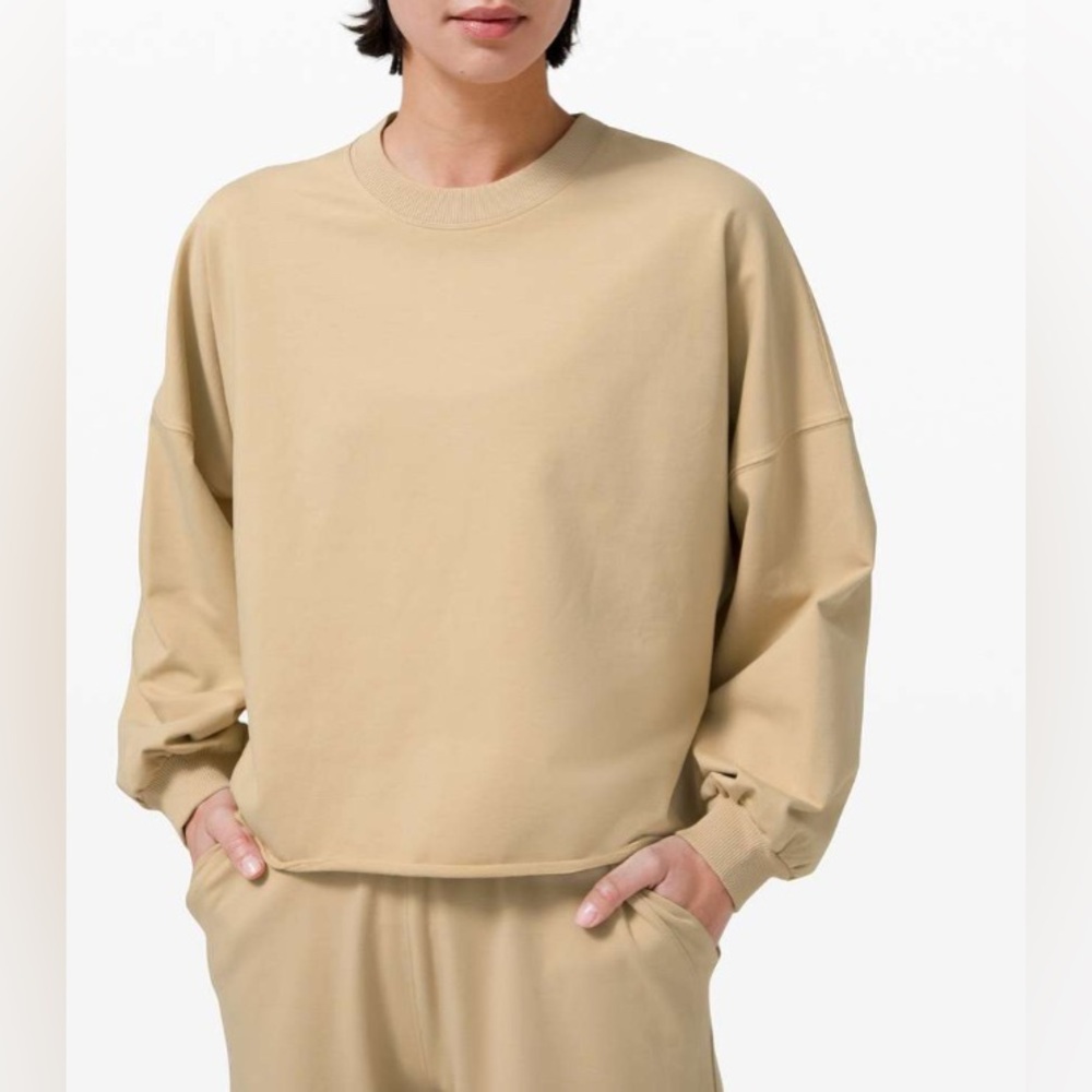 #74 NWT Lululemon LA Oversized Boxy Crew
Trench Sz XL/XXL